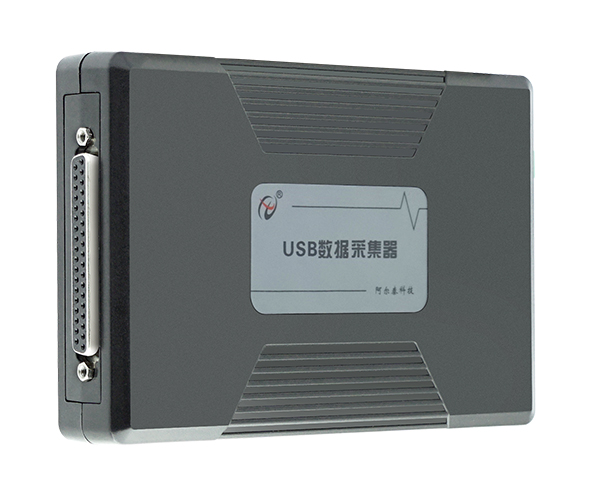 USB3136
